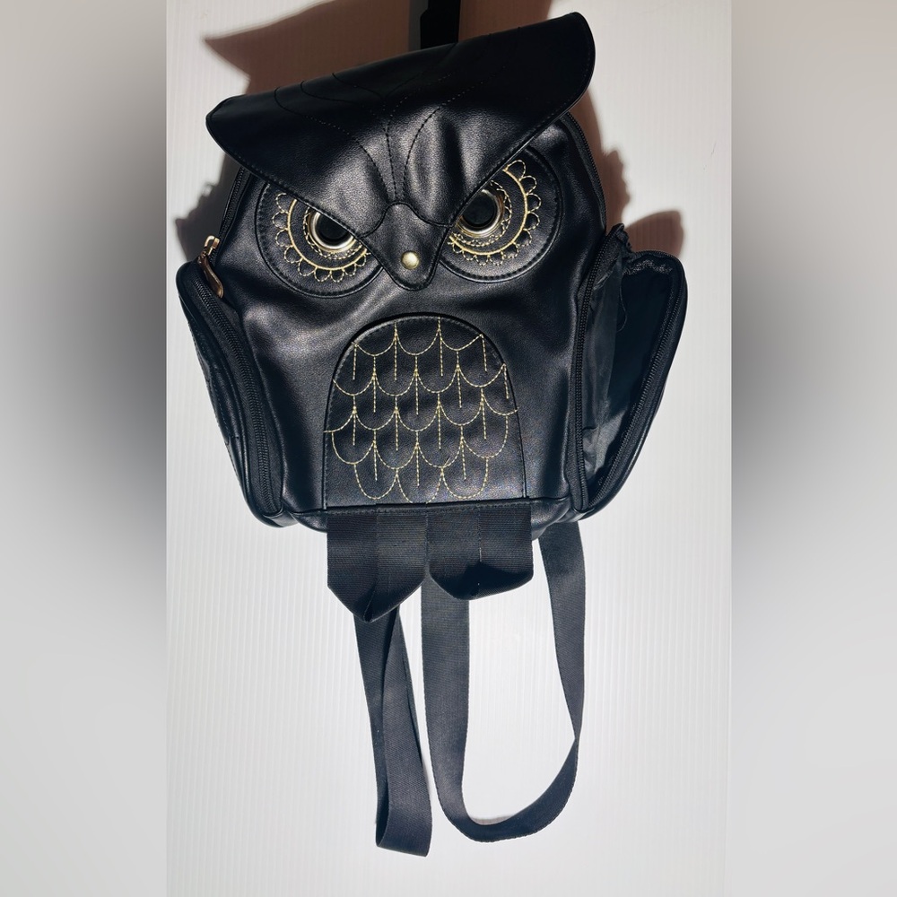Black Owl Design Backpack